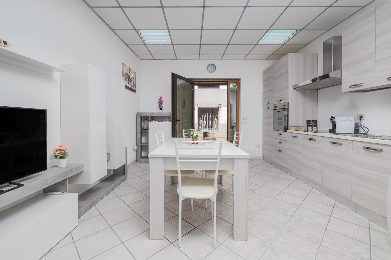 Saint Simplicio House Apartment ออลเบีย ภายนอก รูปภาพ