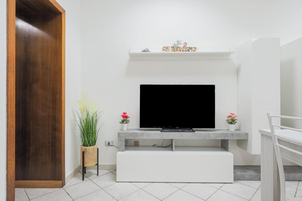 Saint Simplicio House Apartment ออลเบีย ภายนอก รูปภาพ